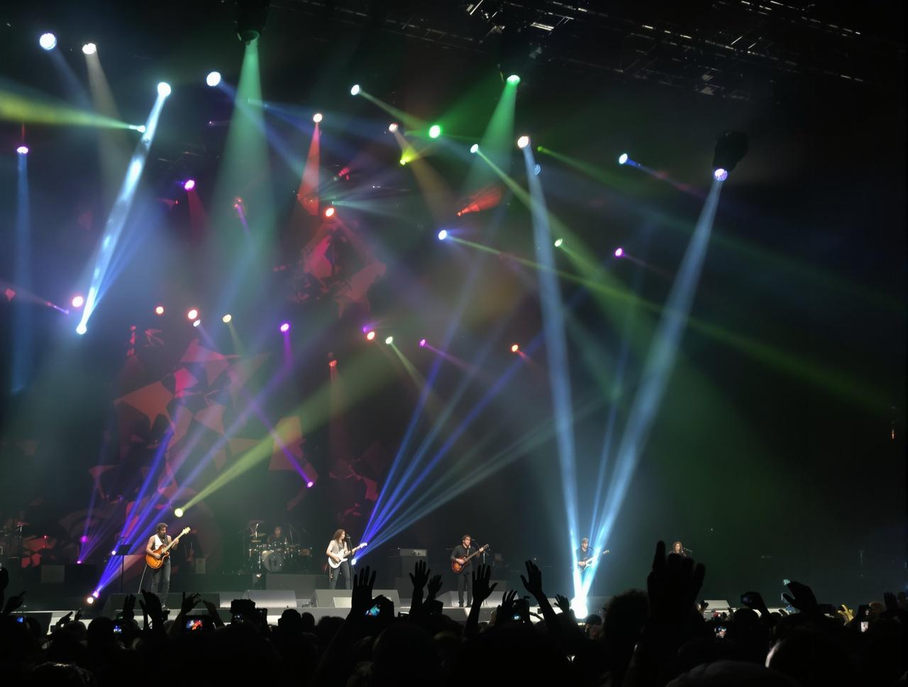 知名歌手新专辑销量造假?数据分析师晒出详细对比图